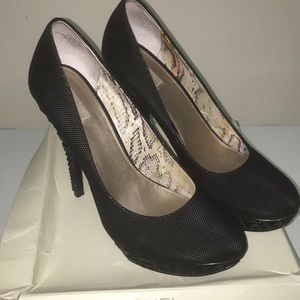 Rachel Roy pumps